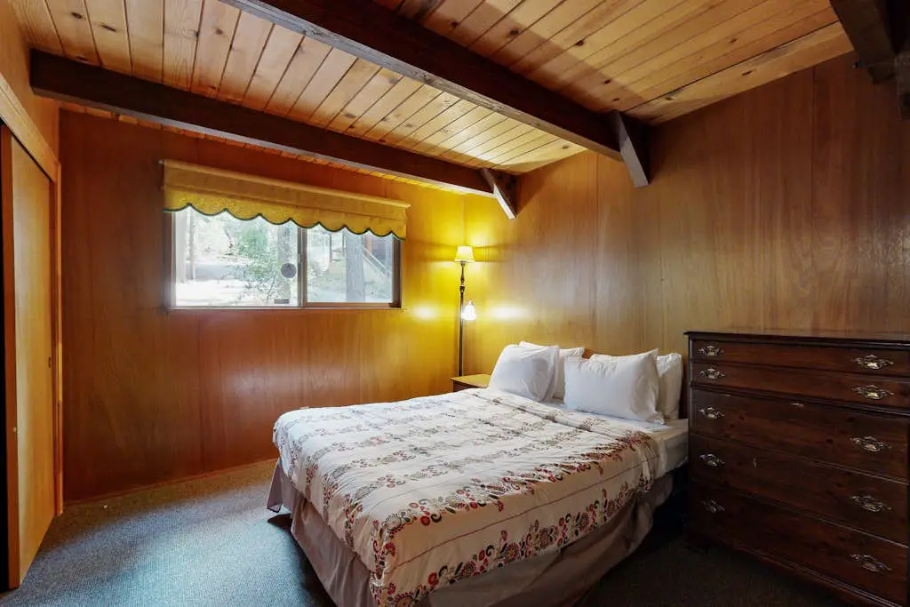 Donner Lakefront Retreat