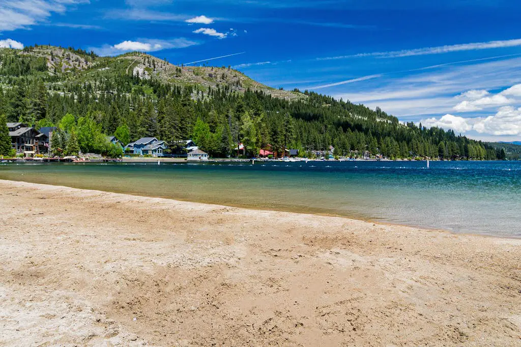 Donner Lakefront Retreat