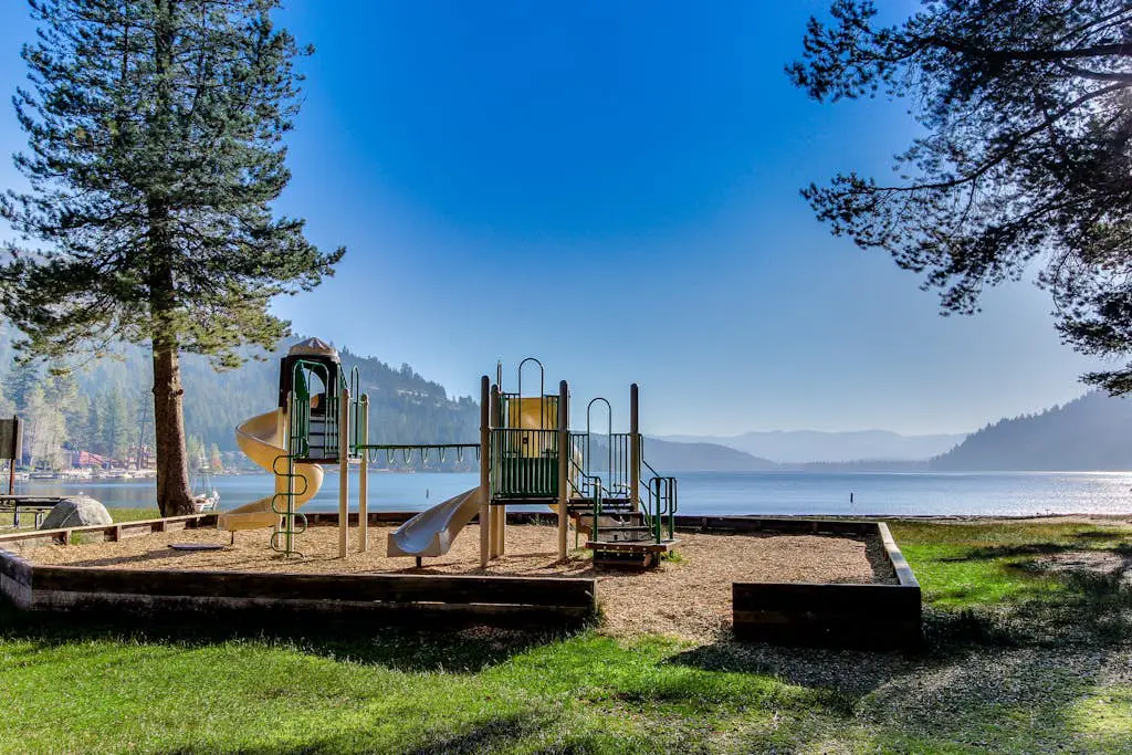 Donner Lakefront Retreat
