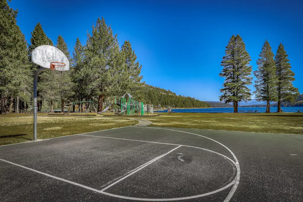 Donner Lakefront Retreat
