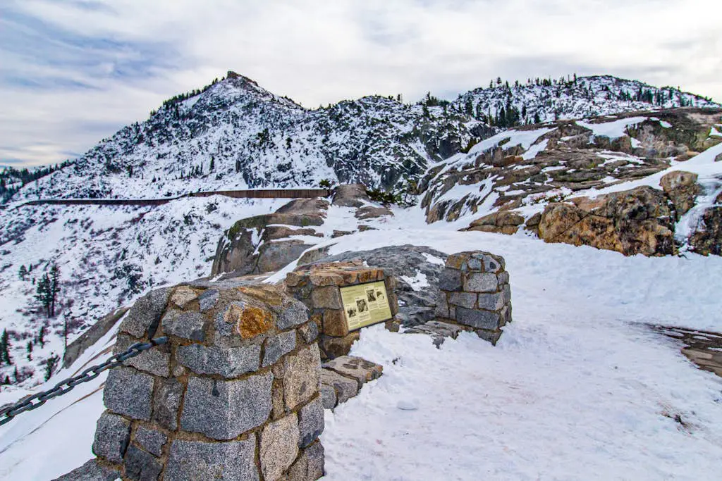 Donner Lakefront Retreat