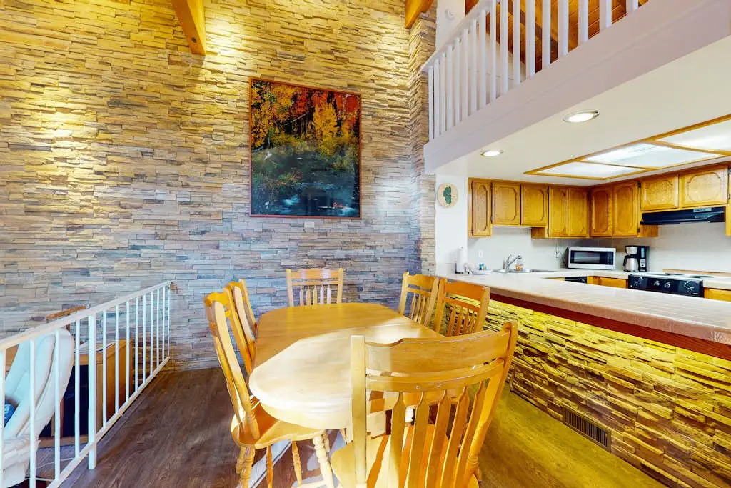Lake Village Townhouse B