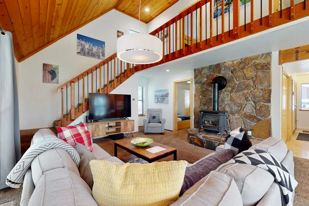 Charming Mountain Chalet