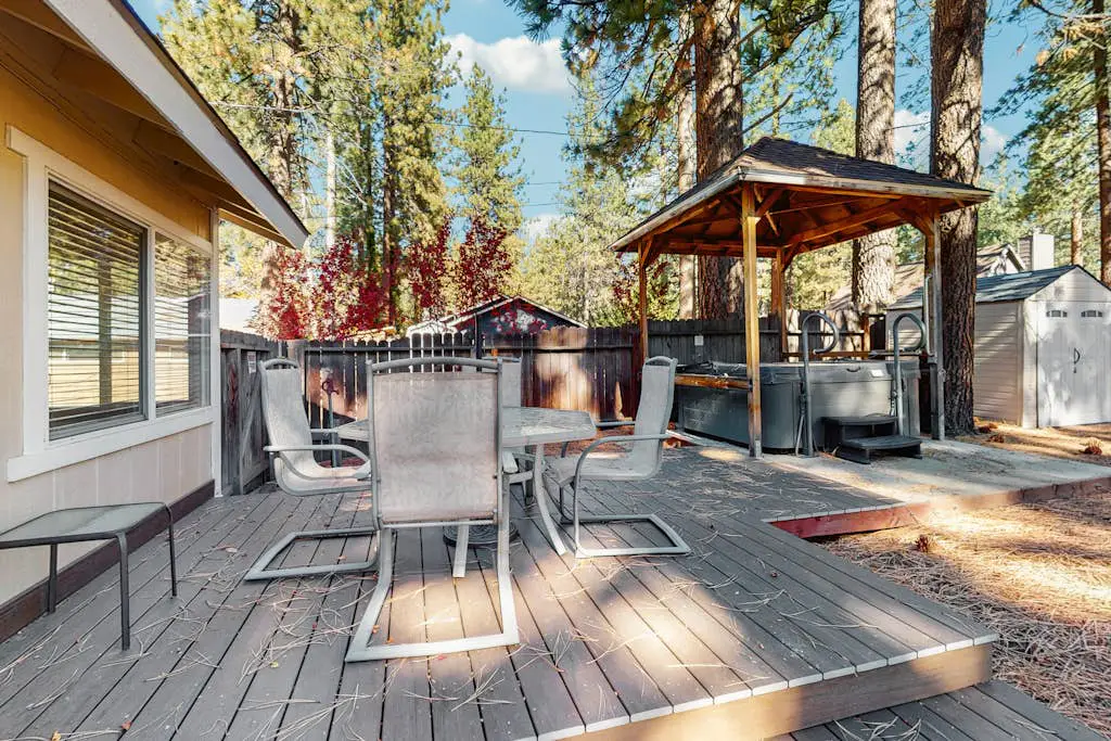 Charming Pet Friendly Home with Hot Tub, Enclosed Yard, Short Walk to Beach