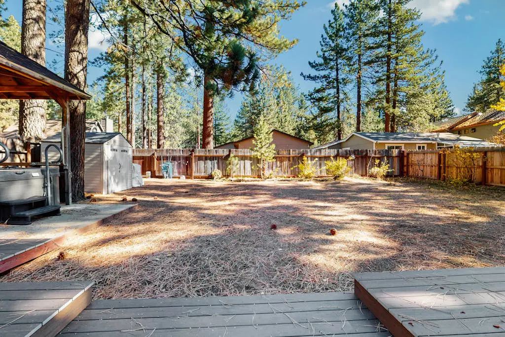 Charming Pet Friendly Home with Hot Tub, Enclosed Yard, Short Walk to Beach
