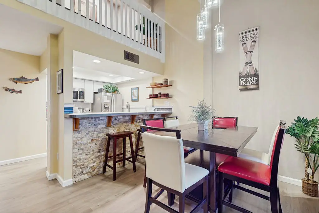 Updated Condo with Lake Views, Heated Floors, Soaking Tub, Pool & Spa Access