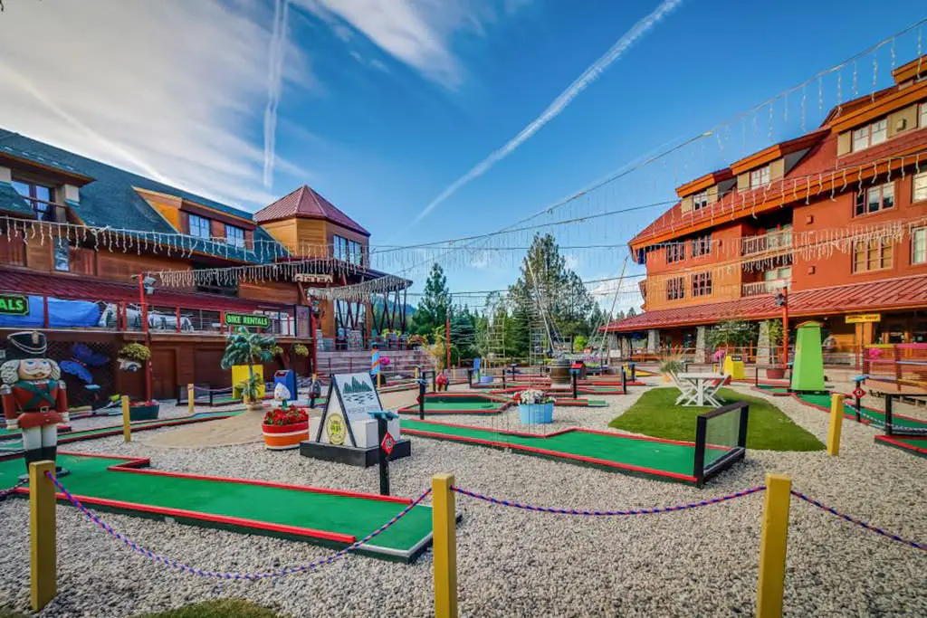 Updated Condo with Lake Views, Heated Floors, Soaking Tub, Pool & Spa Access