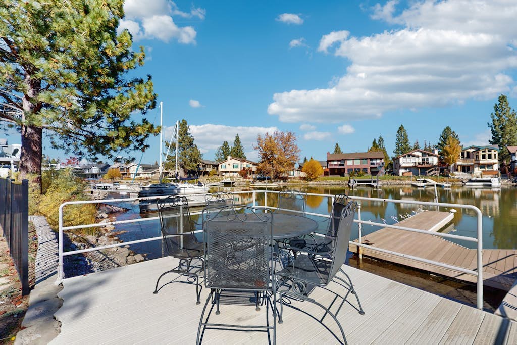 Waterfront Bliss
