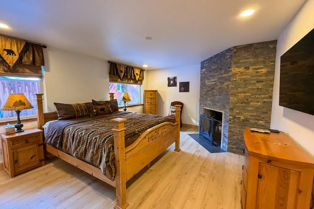 Lazy Bear Manor