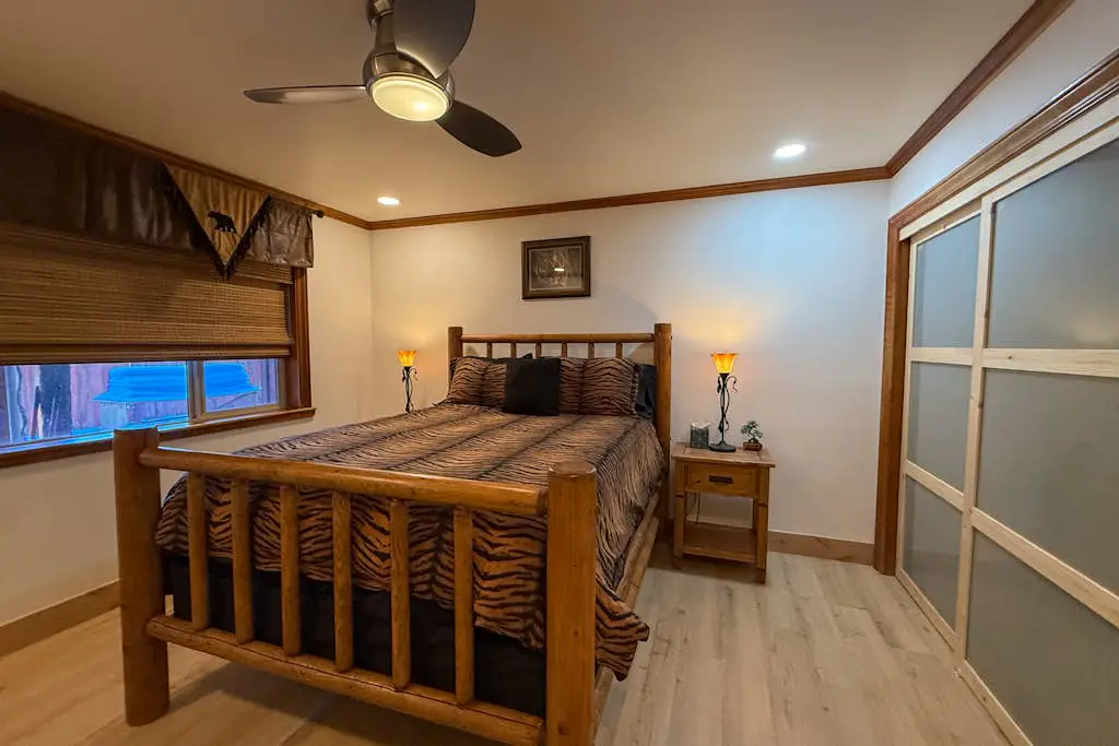 Lazy Bear Manor