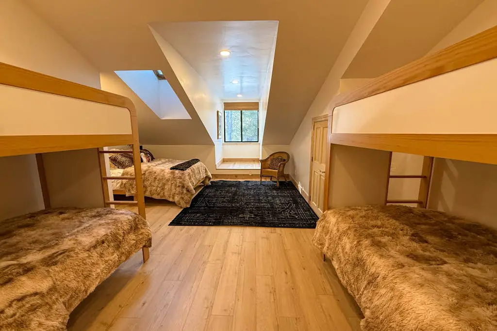 Lazy Bear Manor