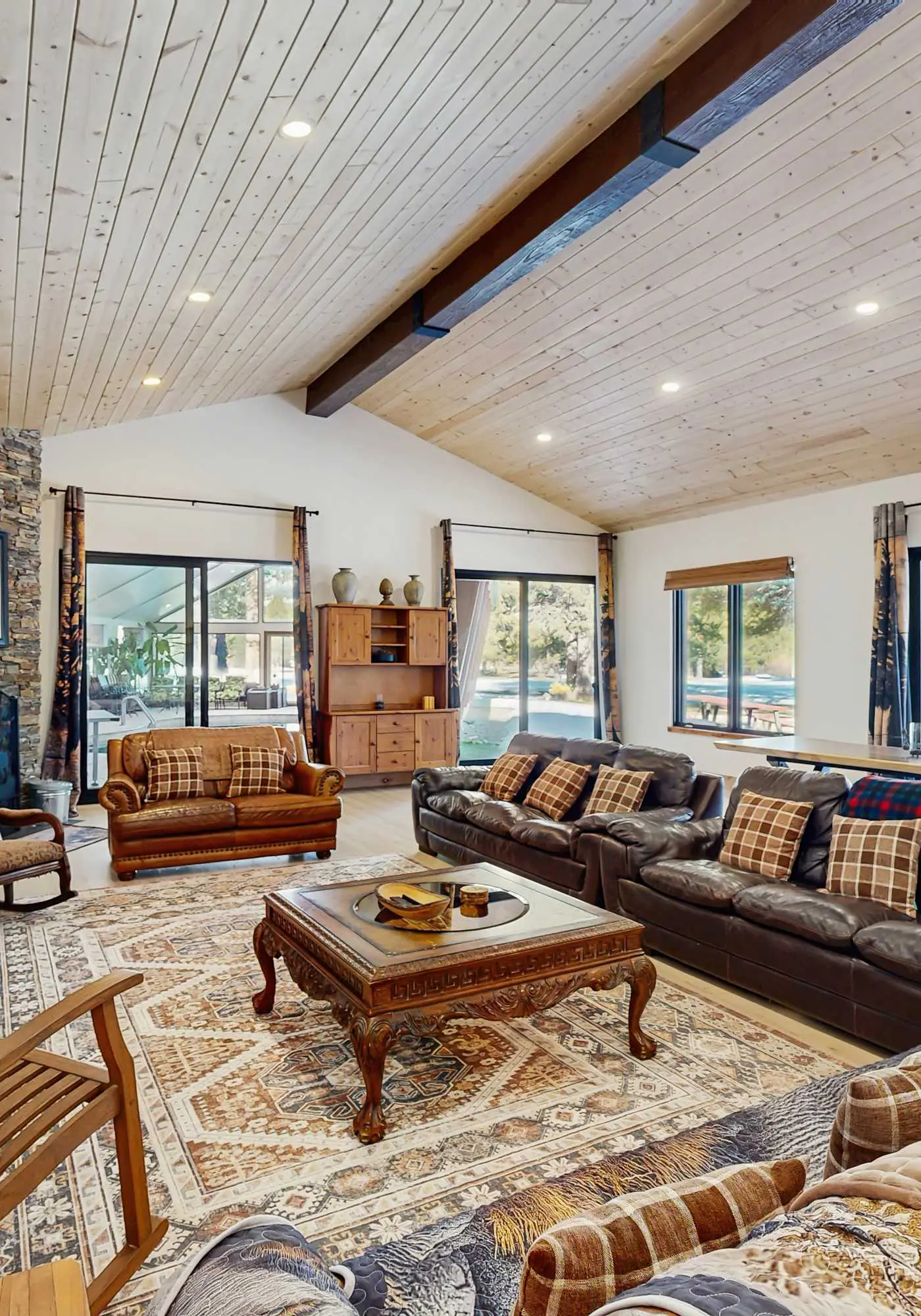 Lazy Bear Manor