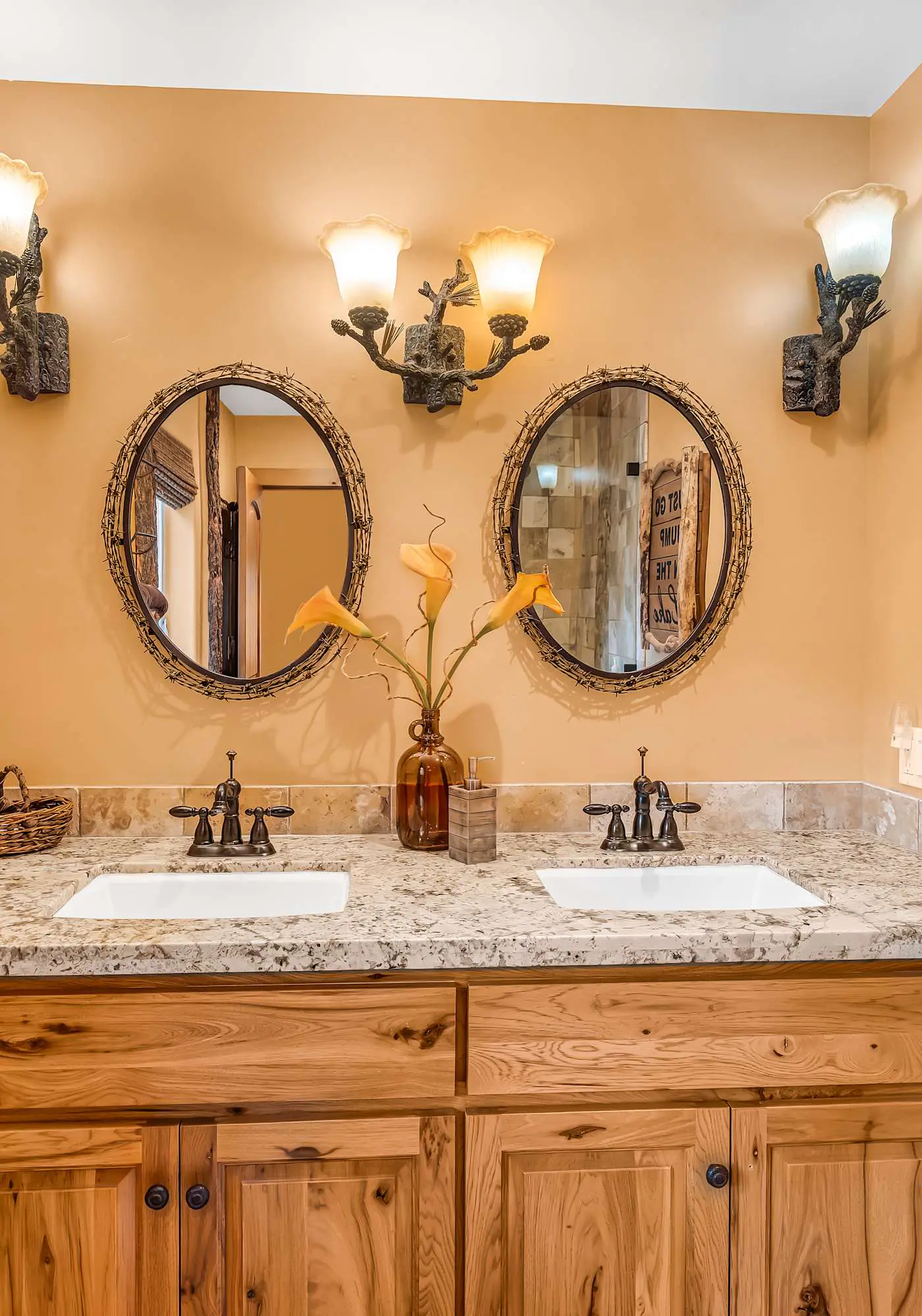 Large Luxury Estate Home on Golf Course with Private Indoor Heated Pool, Spa, Sauna