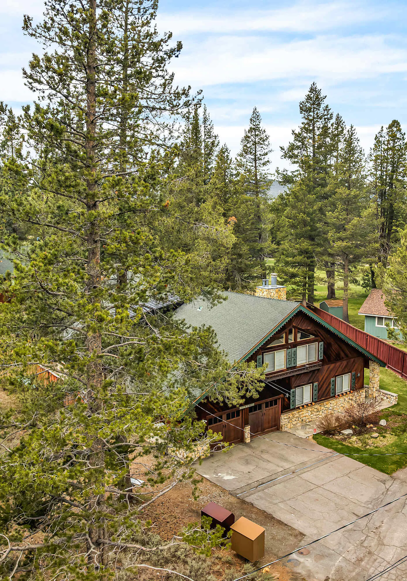 Large Luxury Estate Home on Golf Course with Private Indoor Heated Pool, Spa, Sauna