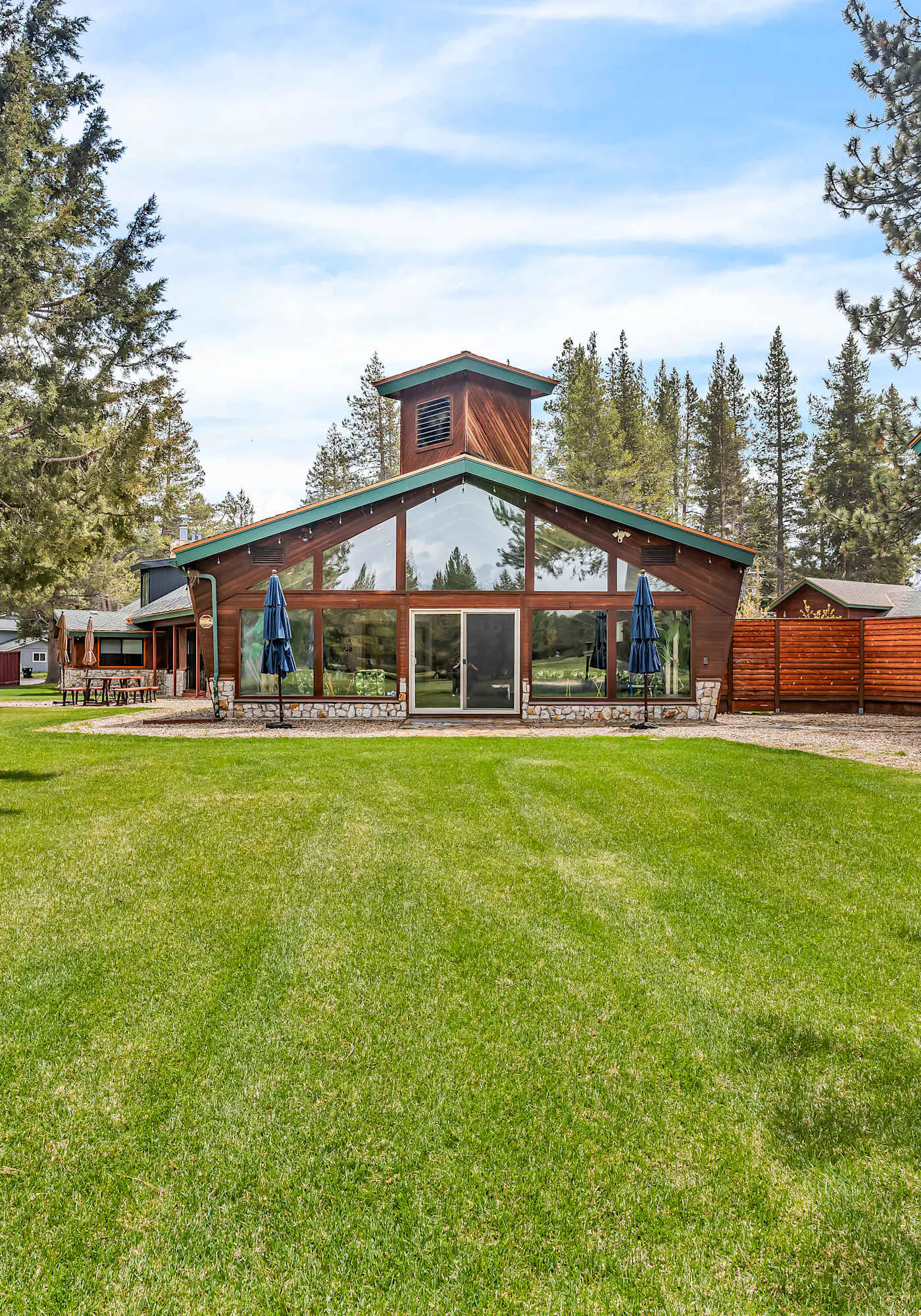 Large Luxury Estate Home on Golf Course with Private Indoor Heated Pool, Spa, Sauna