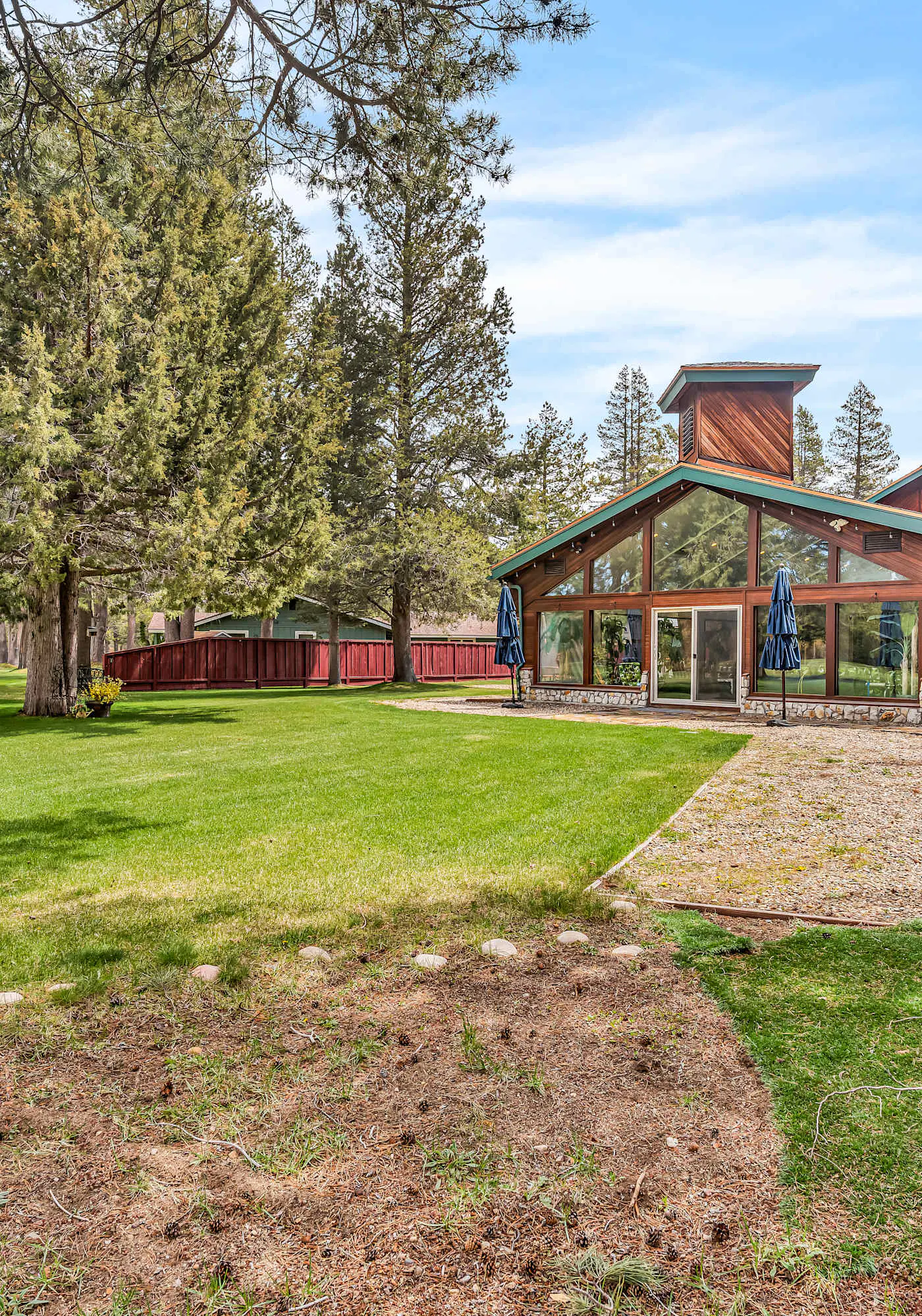 Large Luxury Estate Home on Golf Course with Private Indoor Heated Pool, Spa, Sauna