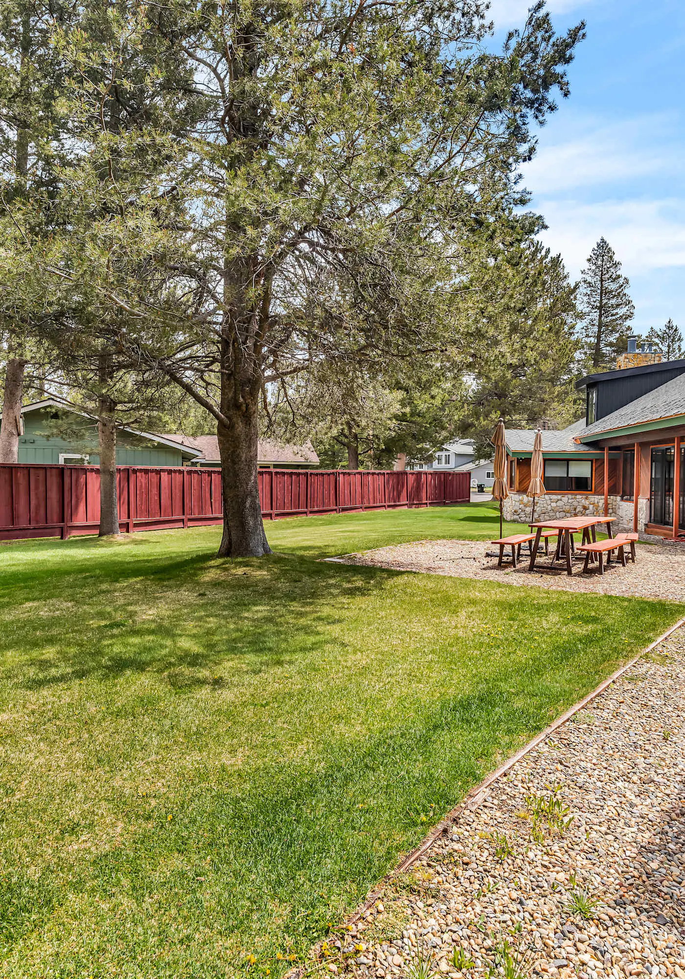 Large Luxury Estate Home on Golf Course with Private Indoor Heated Pool, Spa, Sauna