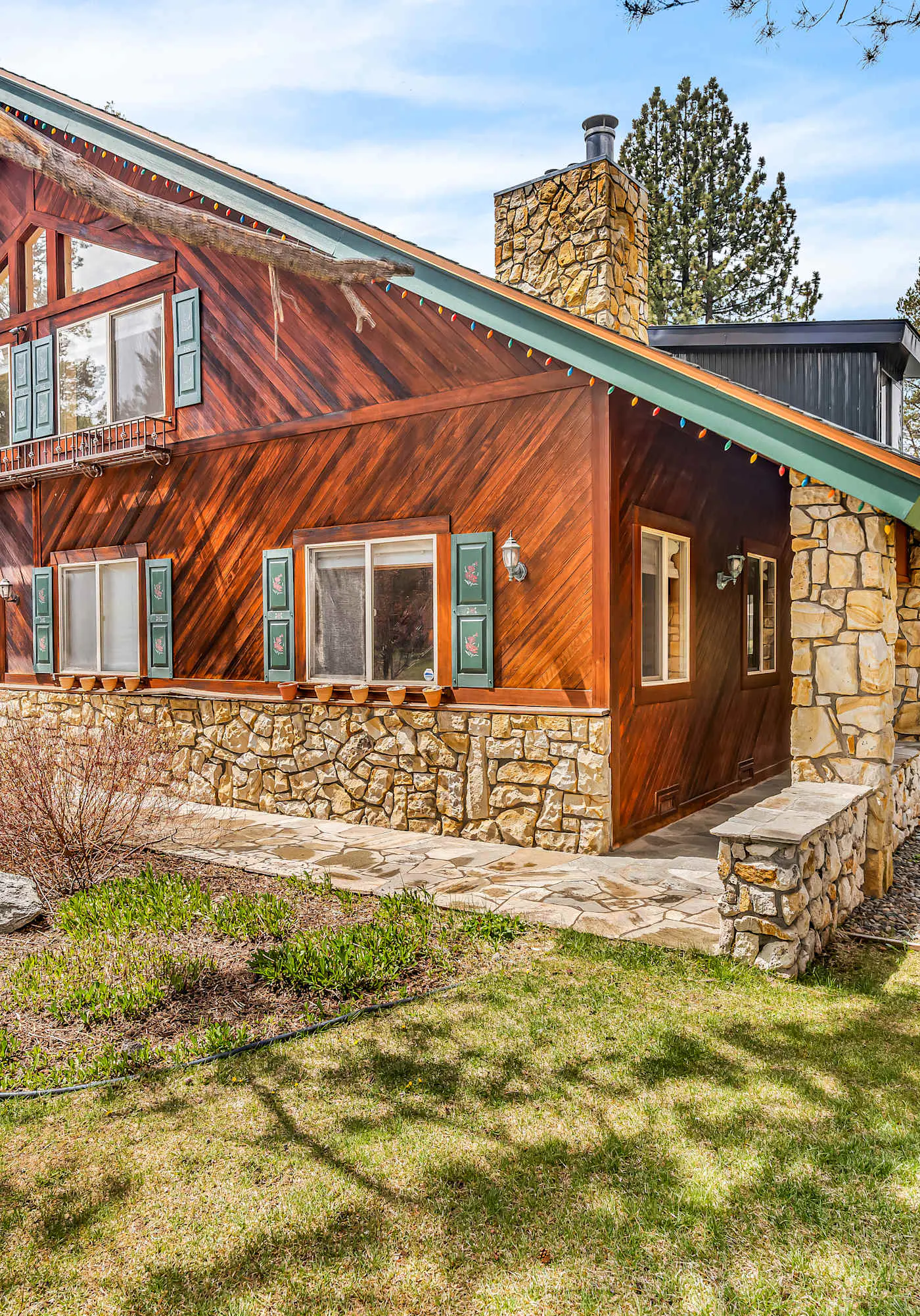Large Luxury Estate Home on Golf Course with Private Indoor Heated Pool, Spa, Sauna