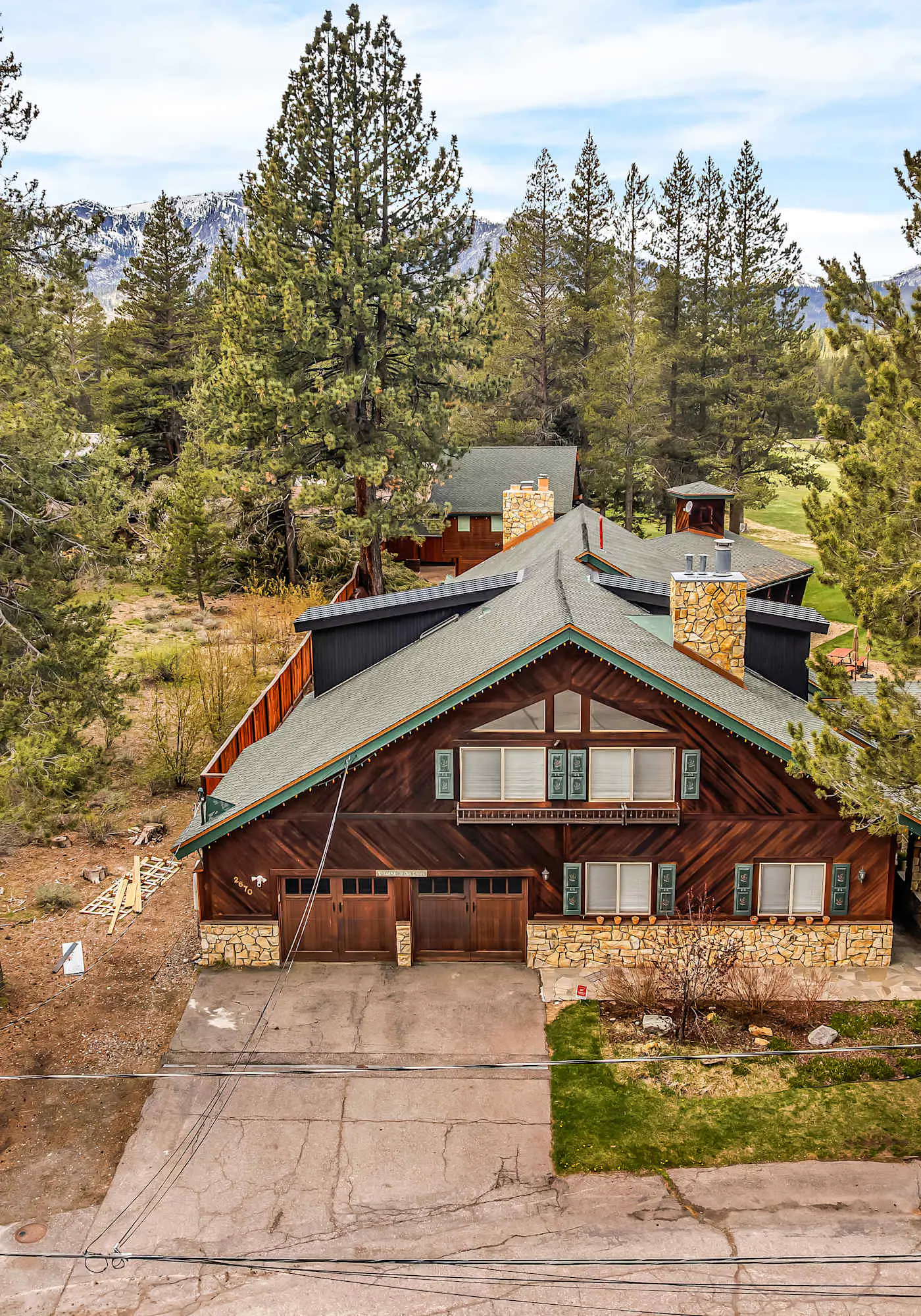 Large Luxury Estate Home on Golf Course with Private Indoor Heated Pool, Spa, Sauna