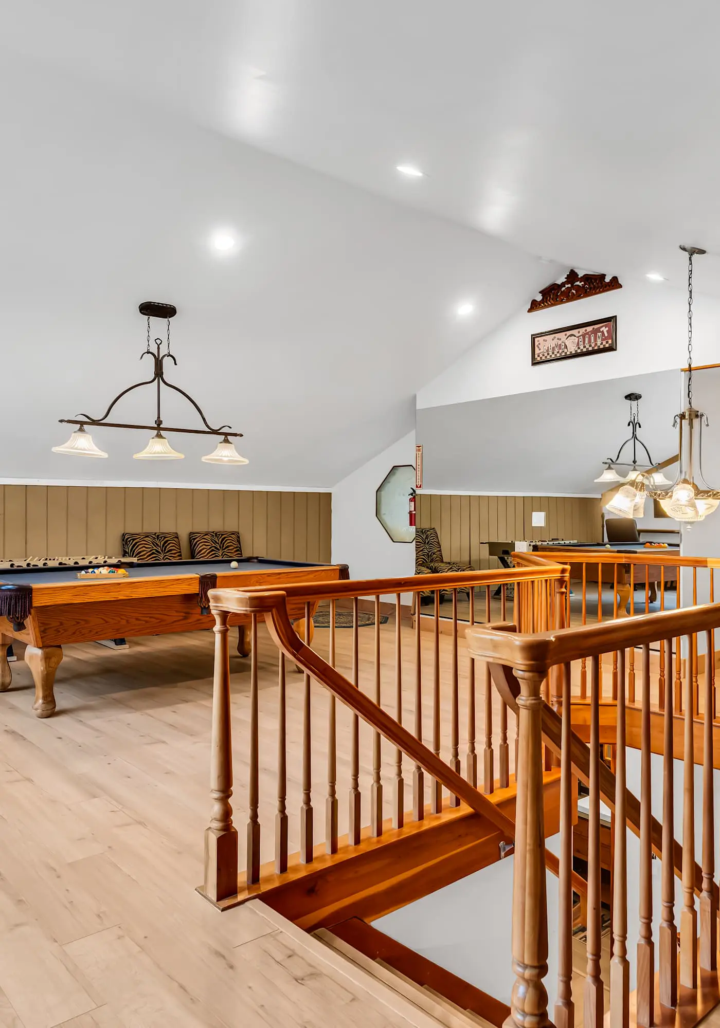 Large Luxury Estate Home on Golf Course with Private Indoor Heated Pool, Spa, Sauna