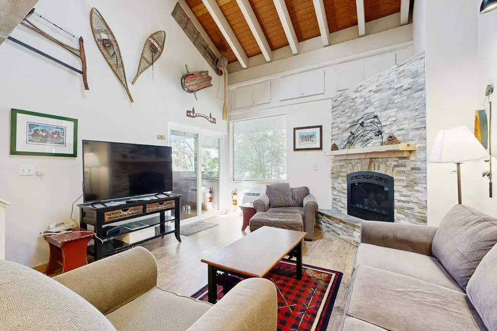 Lakeland Village #315