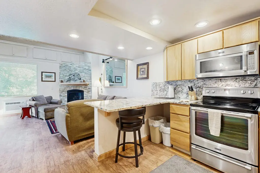 Lakeland Village #315