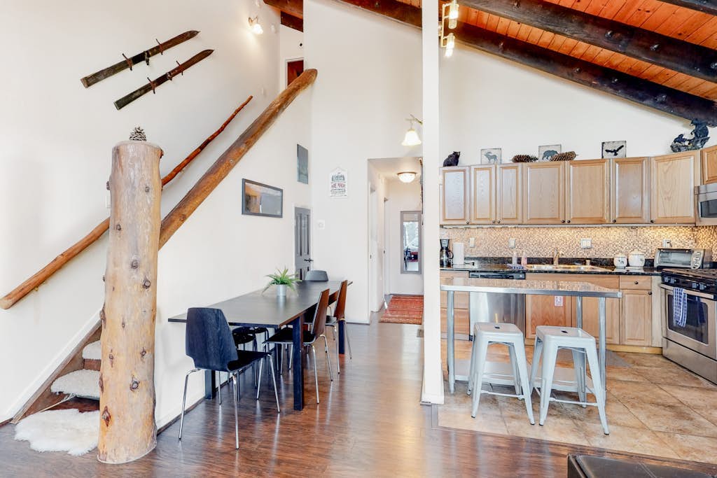 Two-story condo near lifts with fireplace, mountain views, & W/D, sleeps 6