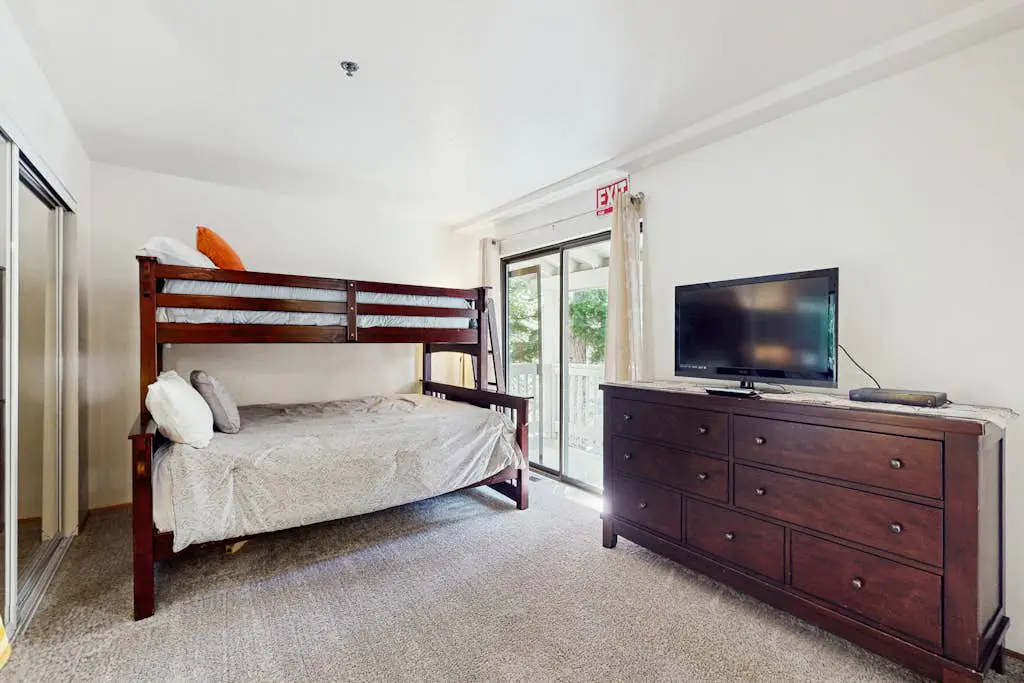 South Star Pines Retreat