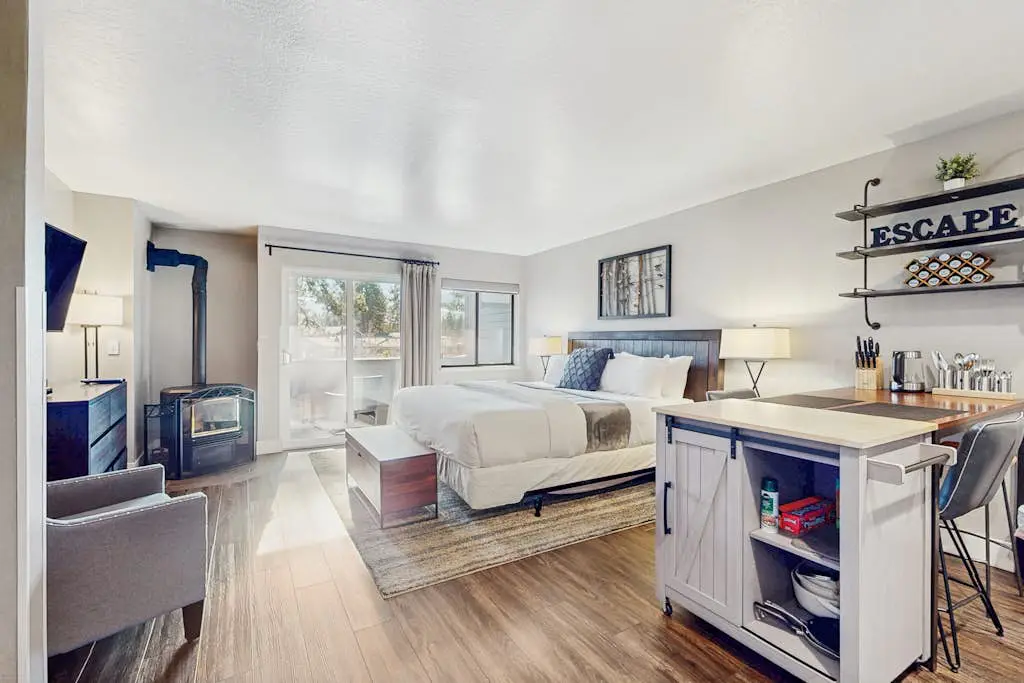 Lakeland Village 118