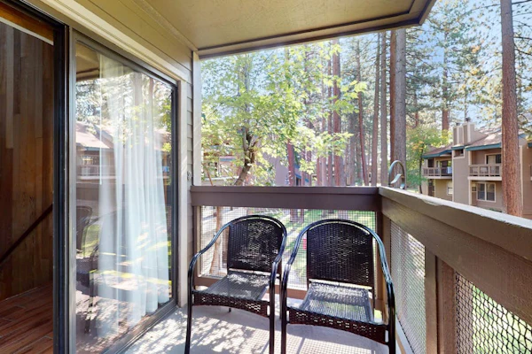 Your dream mountain getaway awaits at this Lakeland Village townhome