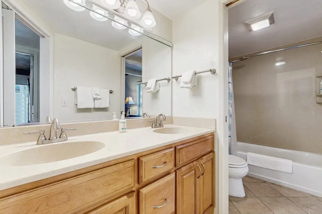 Two bedroom Townhome w  loft, private beach, pools, hot tub, sauna, resort fun!