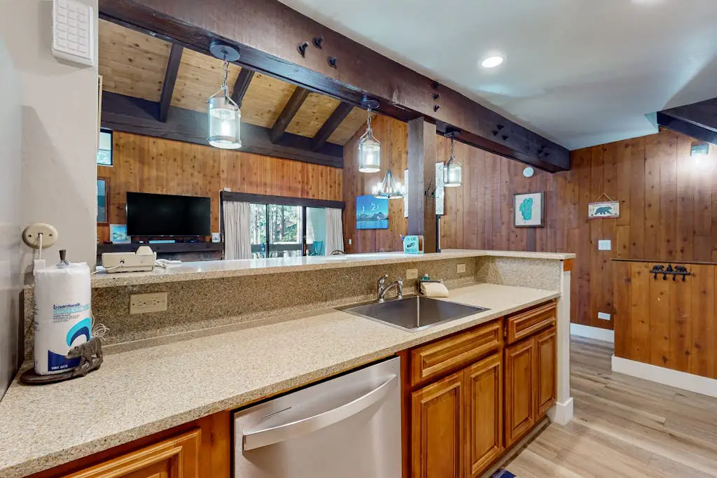 Escape to the lake for luxury amenities near Ski Run Marina & Heavenly