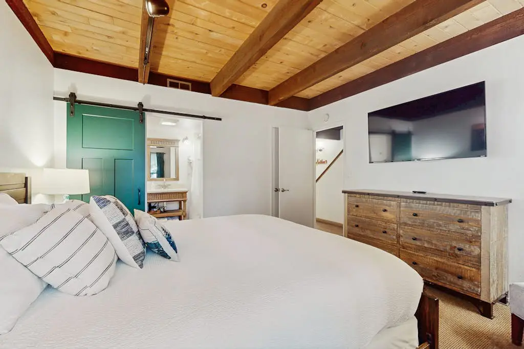 Lakeland Village 520