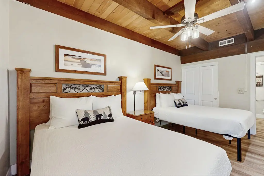 Hibernation Hideaway 508 Lakeland Village