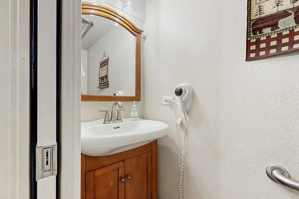 Hibernation Hideaway 508 Lakeland Village