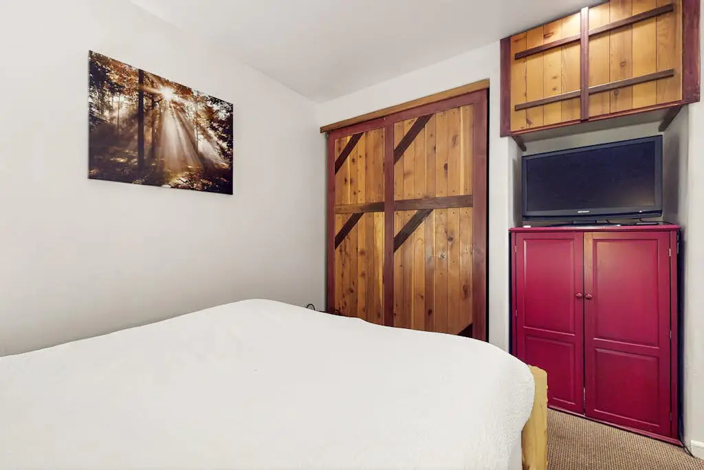 Lakeland Village #320