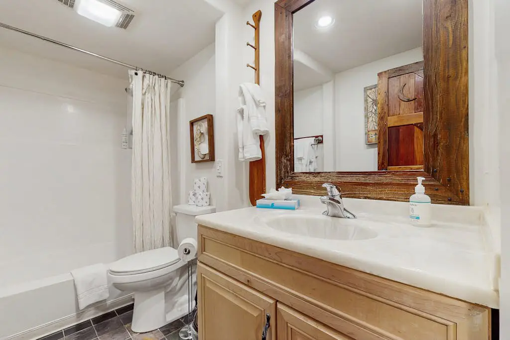 Lakeland Village #320