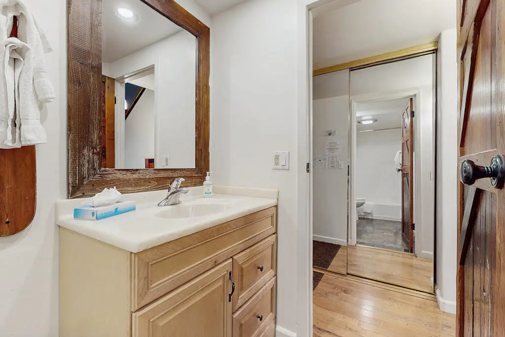 Lakeland Village #320