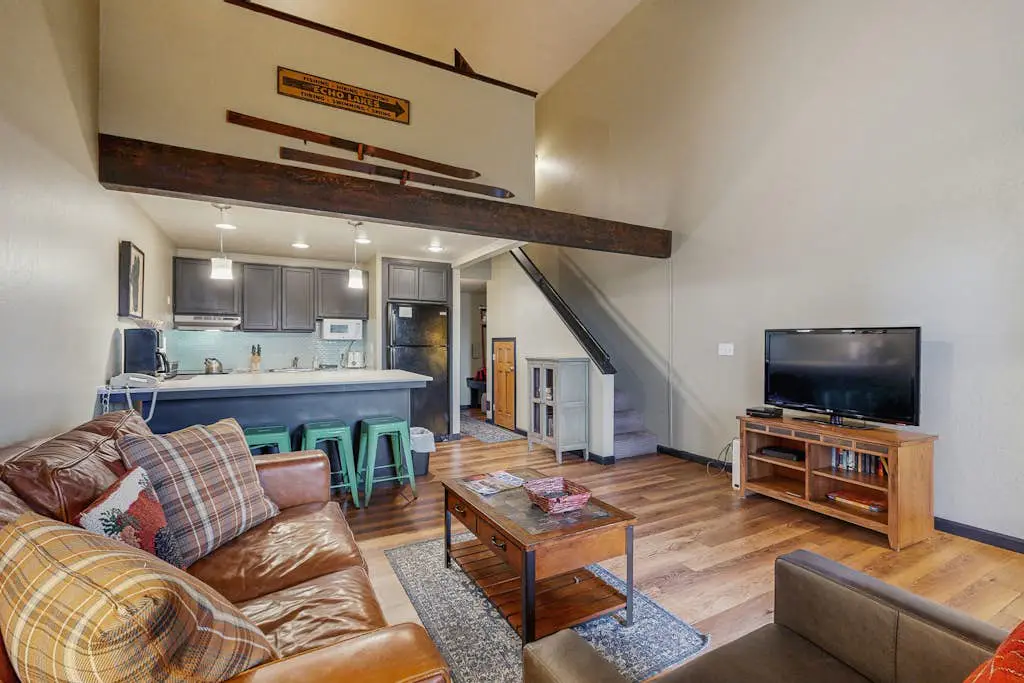 Lakeland Village #331