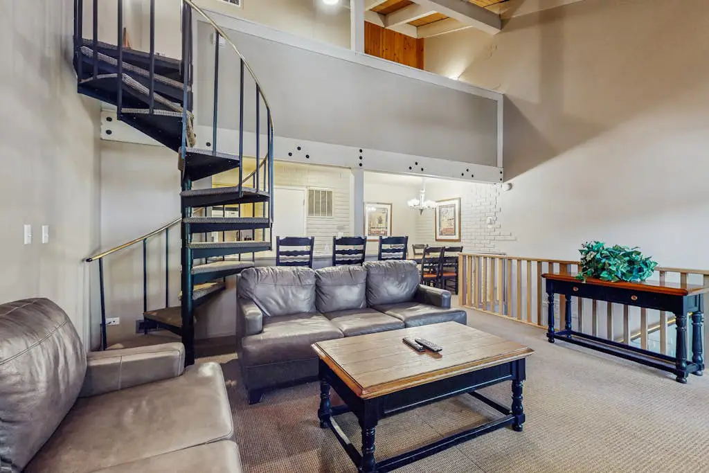 Lakeside living with wonderful amenities & activities