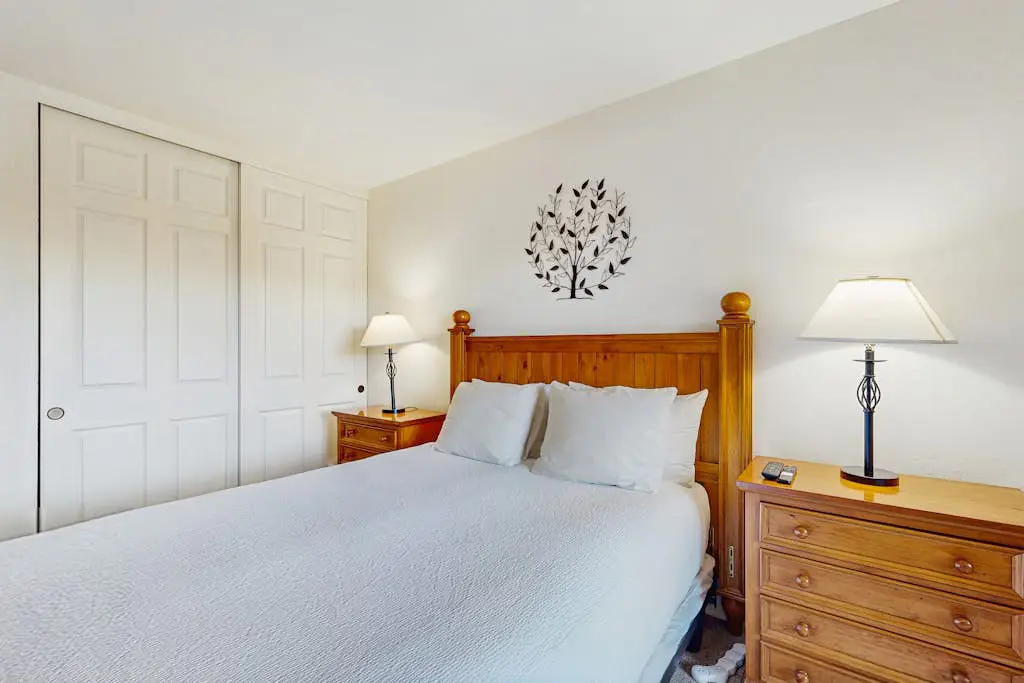 Lakeland Village 127