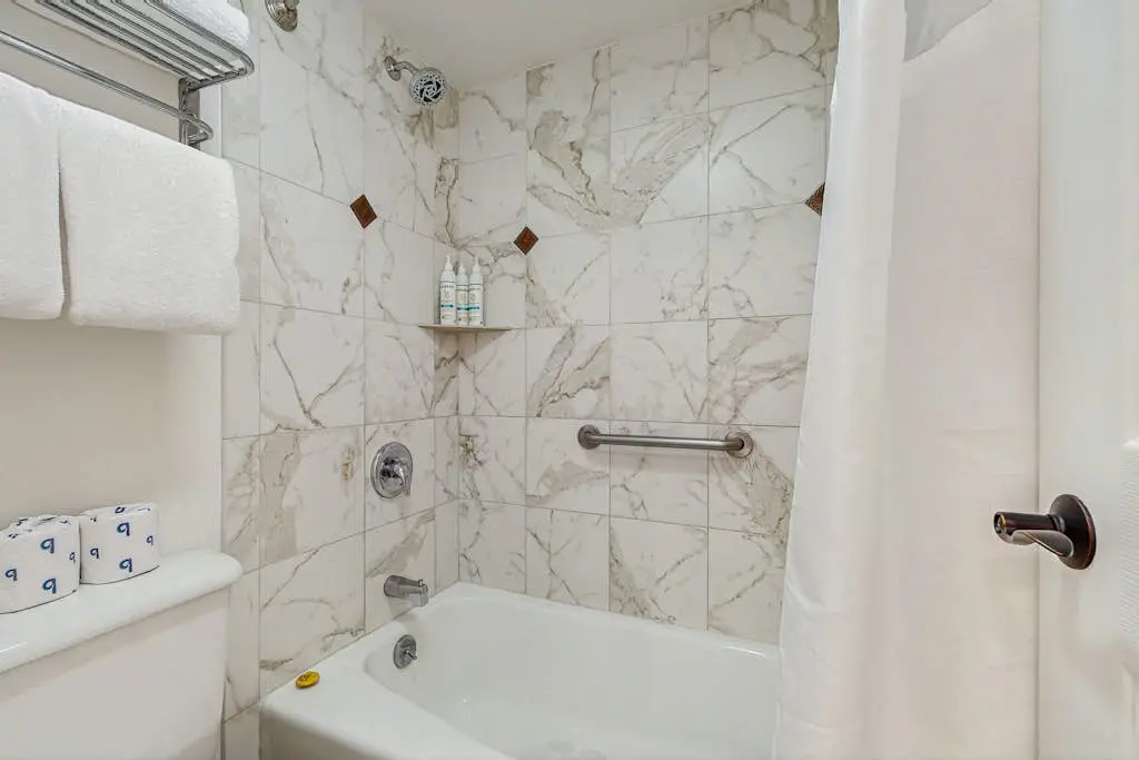 Lakeland Village 127