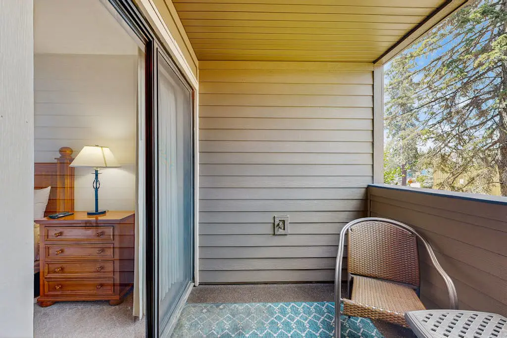 Lakeland Village 127