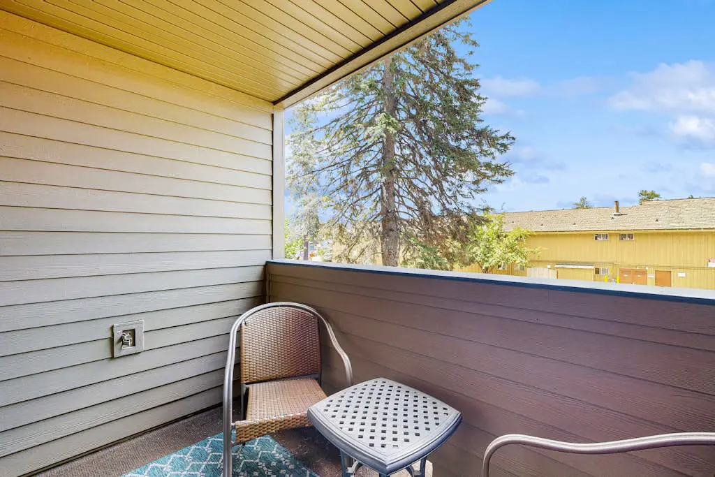 Lakeland Village 127