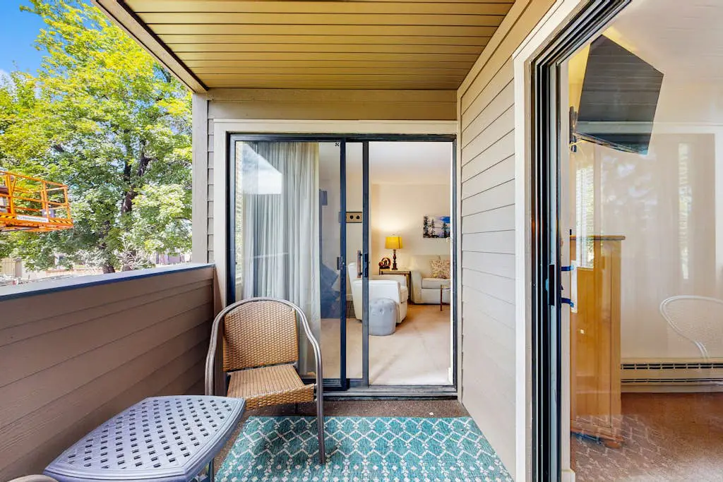 Lakeland Village 127