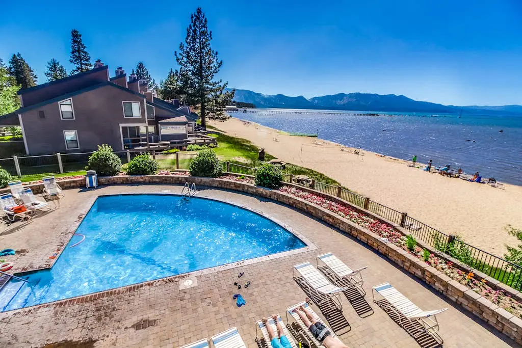 Lakeland Village 127