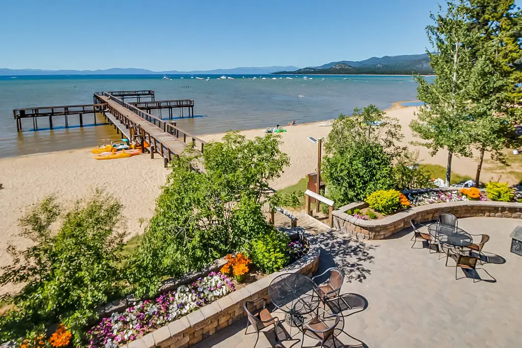 Lakeland Village 330