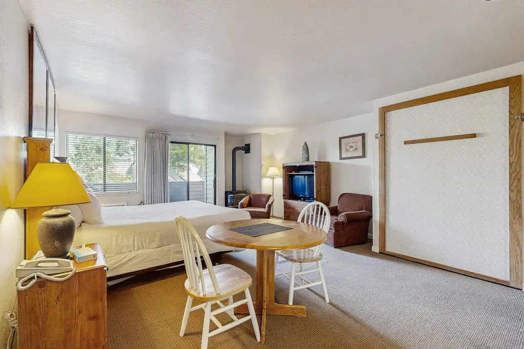 Lakeland Village 219