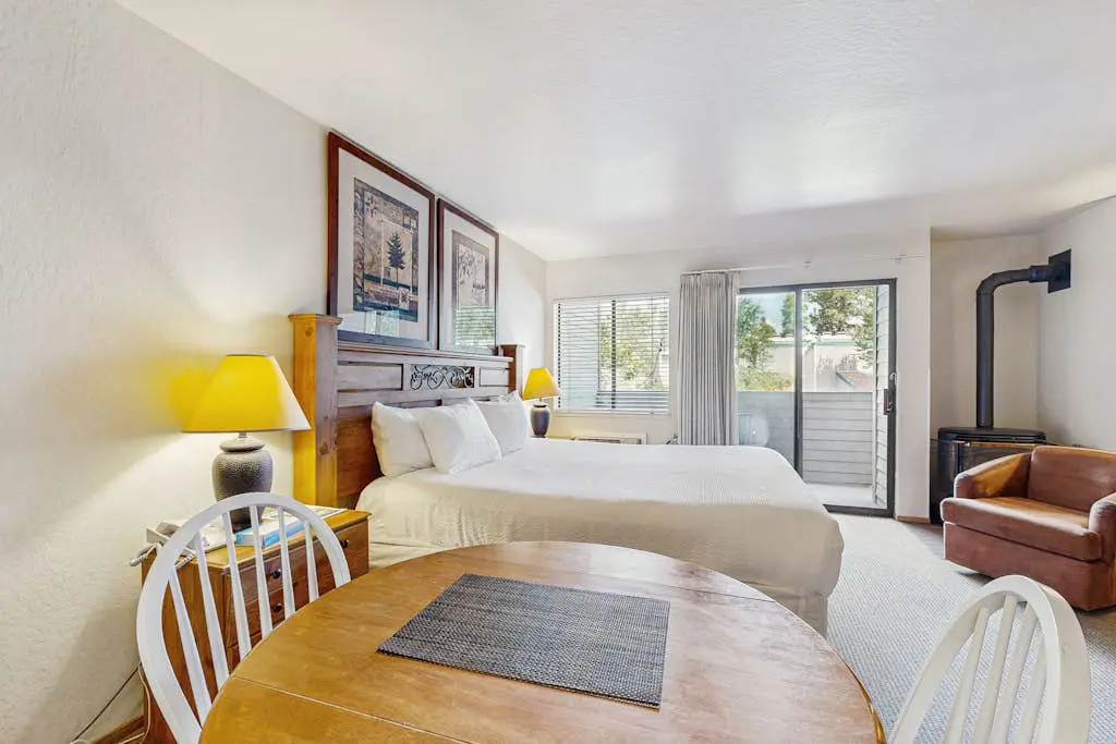 Lakeland Village 219