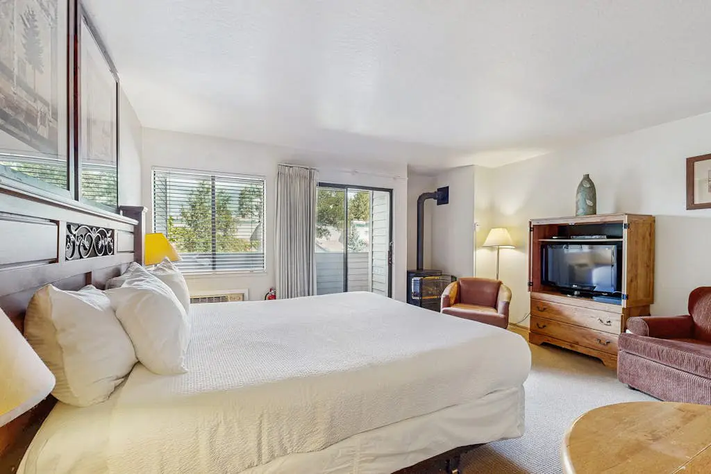 Lakeland Village 219